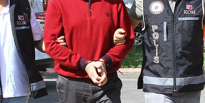 İtirafçı yüzbaşıdan sonra 4 subay daha teslim oldu