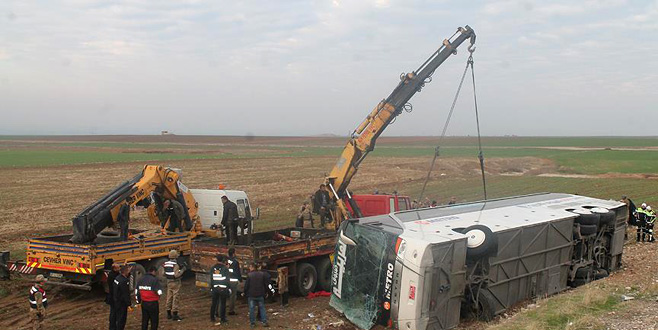 Türkiye’den Irak’a yolcu taşıyan otobüs devrildi: 9 ölü, 28 yaralı