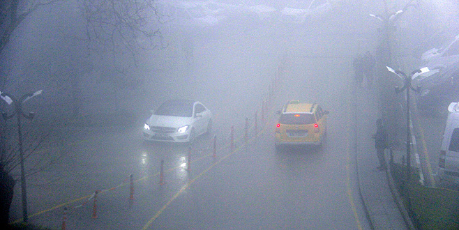 Bursa’da sis hayatı olumsuz etkiledi