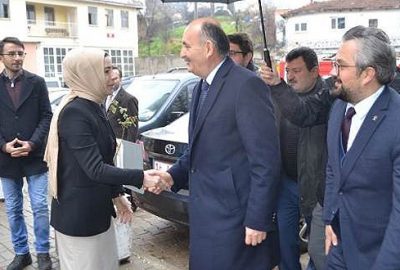 Müezzinoğlu vatandaşı dinledi