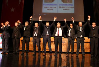 Direksiyonda yine Topçu var