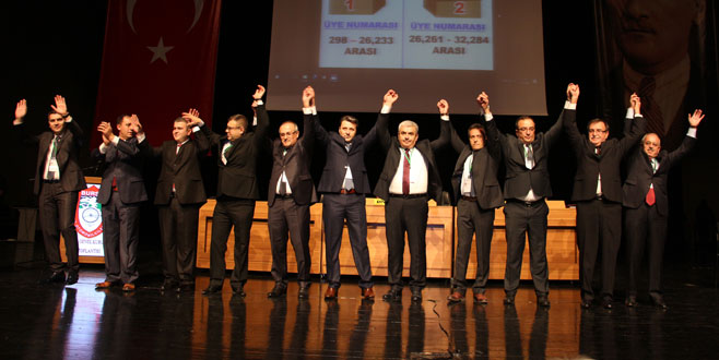 Direksiyonda yine Topçu var