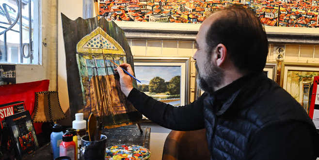 Ahşabı dile getiren ‘tahta avcısı’ ressam Ahşabı dile getiren ‘tahta avcısı’ ressam