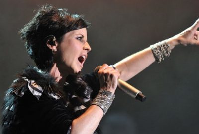 Ünlü rock yıldızı hayatını kaybetti