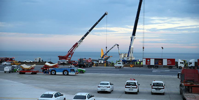 Trabzon Havalimanı uçuşlara kapatıldı