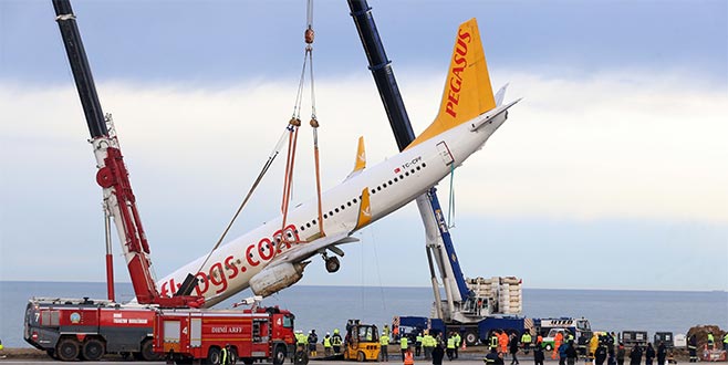 Pistten çıkan uçak 5 gün sonra kurtarıldı