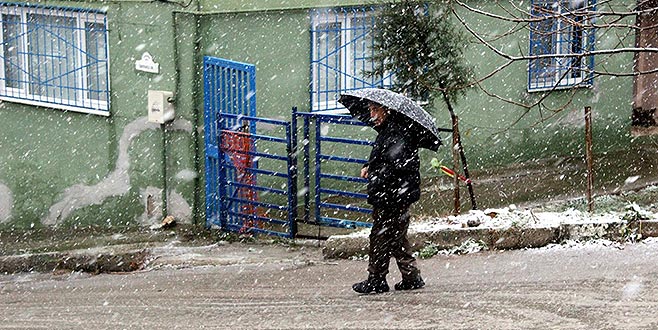Bursa’da kar yağışı