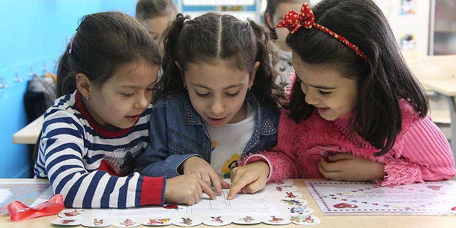 18 milyon öğrenci için karne heyecanı 18 milyon öğrenci için karne heyecanı