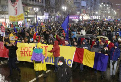 Yolsuzluğa karşı dev protesto