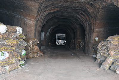 Patatesler mağaralarda saklanıyor