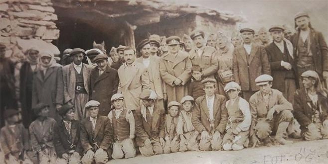 Bursalı öğretmenin çektiği fotoğraf 64 yıl sonra gün yüzüne çıktı