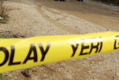 Yeni doğmuş bebeği çöpe attılar