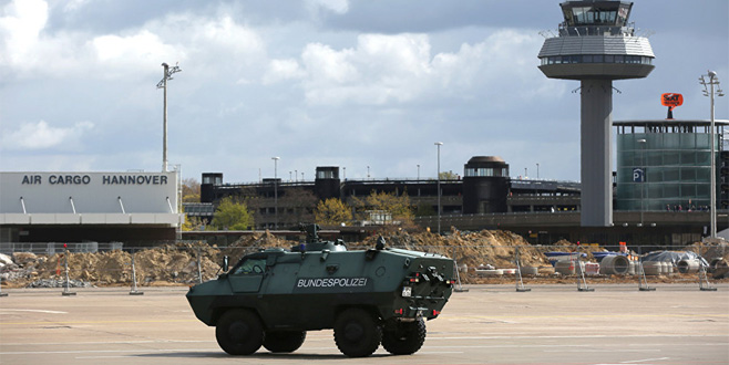 Havalimanında ‘Afrin’ kavgası