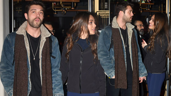 Ünlü çift ilk kez görüntülendi! Gözlerini sevgilisinden alamadı