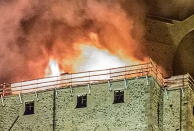 Ünlü manastırda yangın