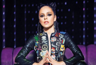 Estrella ile geliyor