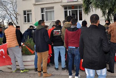 Romanlardan ‘Zeytin Dalı Harekatı’ için gönüllü askerlik müracaatı 