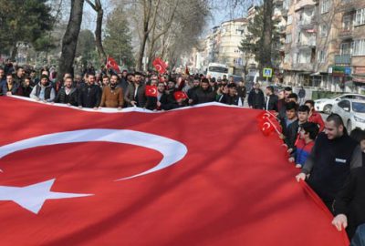 İnegöllülerden Mehmetçiğe destek yürüyüşü 