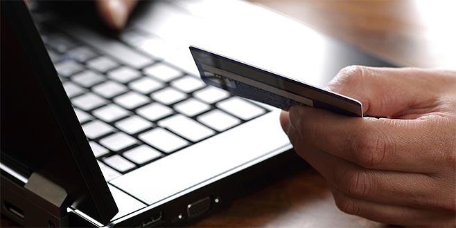 Kredi kartı ile online alışveriş yapanlar dikkat! Kredi kartı ile online alışveriş yapanlar dikkat!