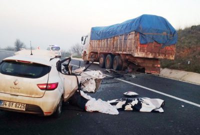 Korkunç kazada anne oğul hayatını kaybetti