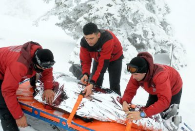 Uludağ’da yoğun sis altında nefes kesen kurtarma tatbikatı