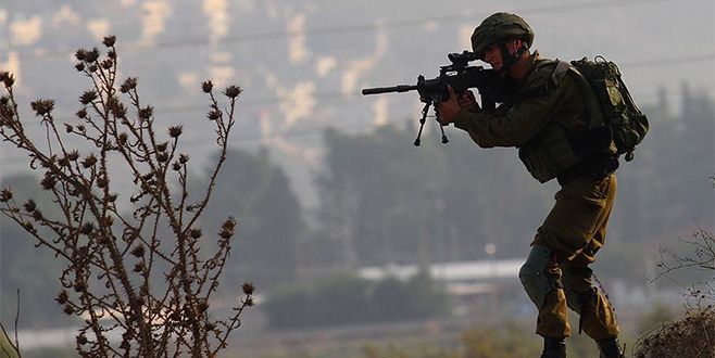 İsrail askerleri 2 Filistinliyi yaraladı