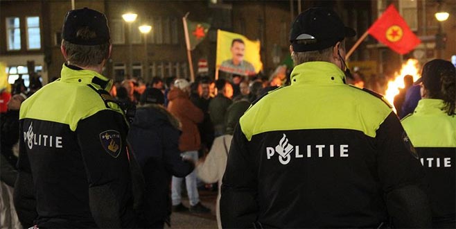 Hollanda’da PYD/PKK yandaşları tren istasyonunu işgal etti