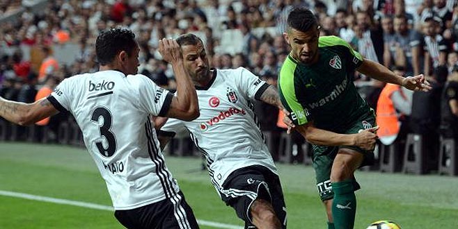 Timsah şeytanın bacağını kırmak istiyor