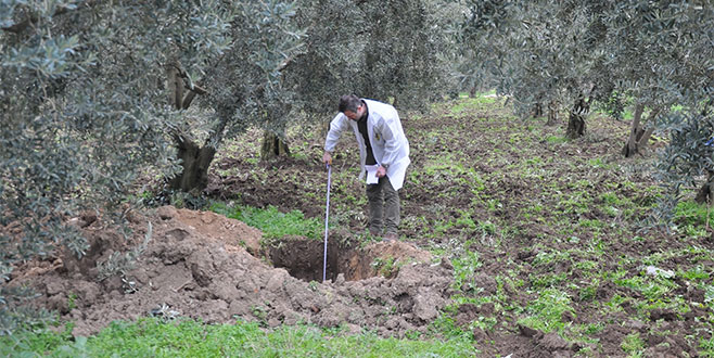 Bu kez kepçe ile kazdılar