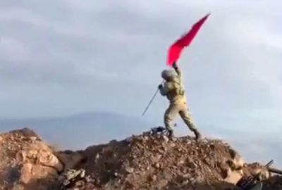 Görüntüler ortaya çıktı! Darmık Dağı’na komandolar tarafından Türk bayrağı dikildi