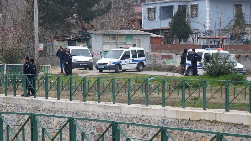 Bursa'nın Yıldırım ilçesinde Çevik Kuvvet Şube Müdürlüğü yakınlarında meydana gelen