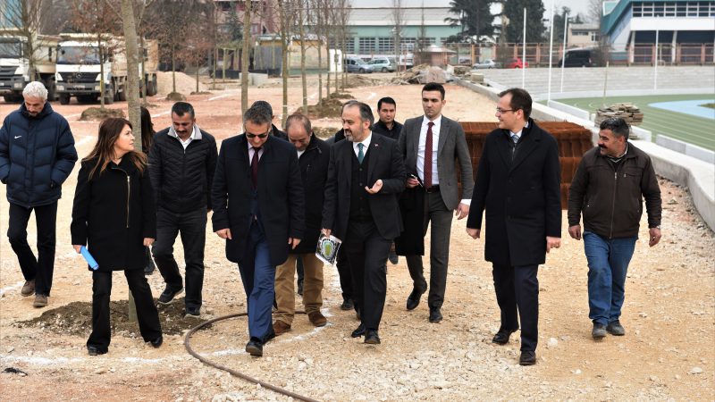 Bursa Büyükşehir Belediye Başkanı Alinur Aktaş, Atatürk Stadyumu’nun yıkımının ardından