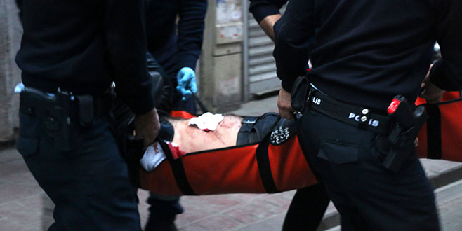 Eşi ile tartıştı, kendini bıçakladı