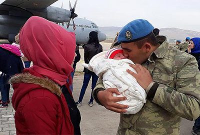 Komandolar dualarla Afrin’e uğurlandı