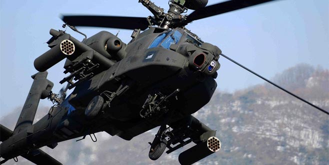 Japonya’da askeri helikopter düştü