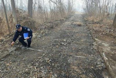 Akıl almaz soygun! Yolu yerinden sökerek çaldı