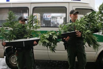 ‘Esrar yasağı kalkmalı’