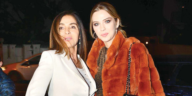 İlk günlerden gelinine kaynanalık yaptı!