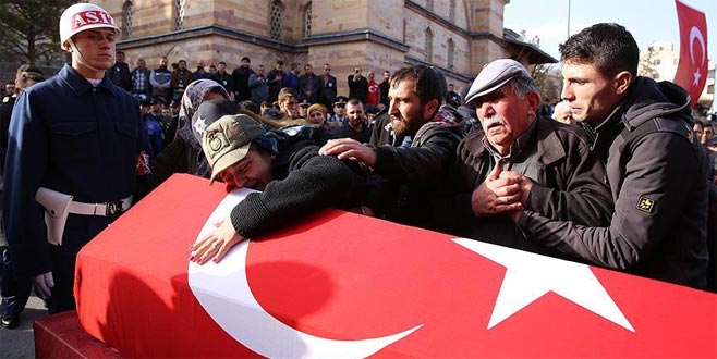 Zeytin Dalı Harekatı şehitlerine son görev