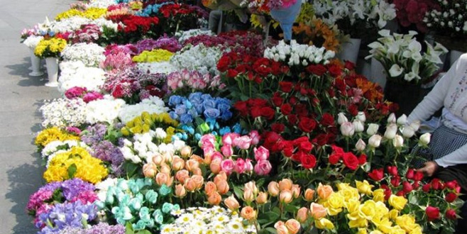 Esnaf Sevgililer Günü’ne hazır Esnaf Sevgililer Günü’ne hazır