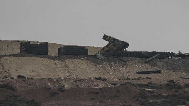 Afrin’deki PYD mevzileri roketatarlarla vuruldu