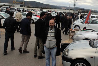 Bursa’da otomobil almak isteyenler pazara hücum etti