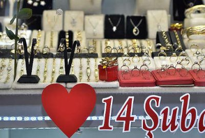 Kuyumcularda ’14 Şubat’ hareketliliği