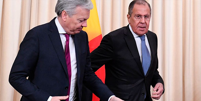 Lavrov: Kürtler siyasi sürece katılmalı