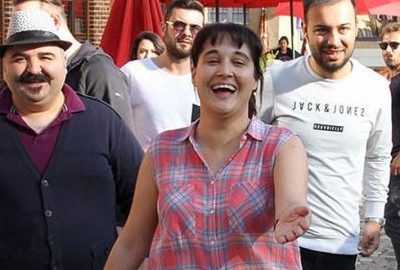 Erkekler kadına gülmeye alışamadı