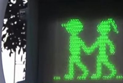 Trafik ışıklarındaki adamın artık sevgilisi var