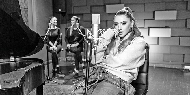 Hadise’den sevgililere özel