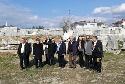 Tarihi tiyatroda gladyatörler de dövüşmüş