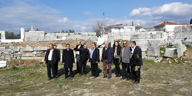 Tarihi tiyatroda gladyatörler de dövüşmüş