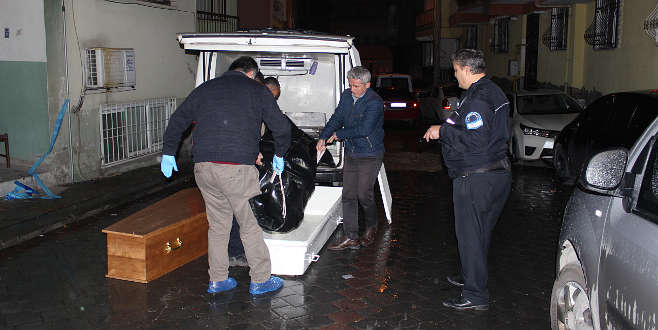 Engelli oğlunu öldürüp intihar etti